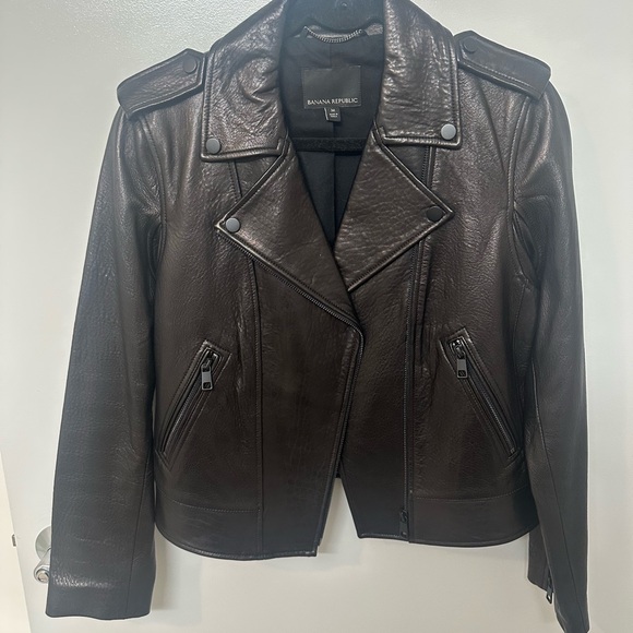 Banana Republic essential Black Leather Moto Jacket - Picture 5 of 12